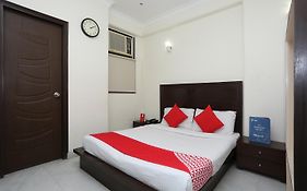 Oyo 15822 Ryan Residency